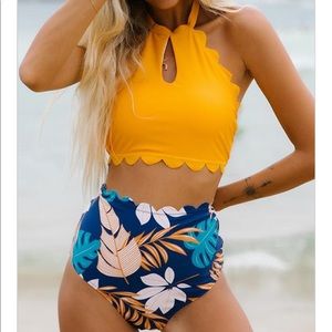 NWT Scalloped swim suit